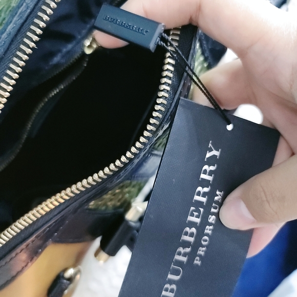 Burberry Asparagus Satchel Handbag - Picture 6 of 9